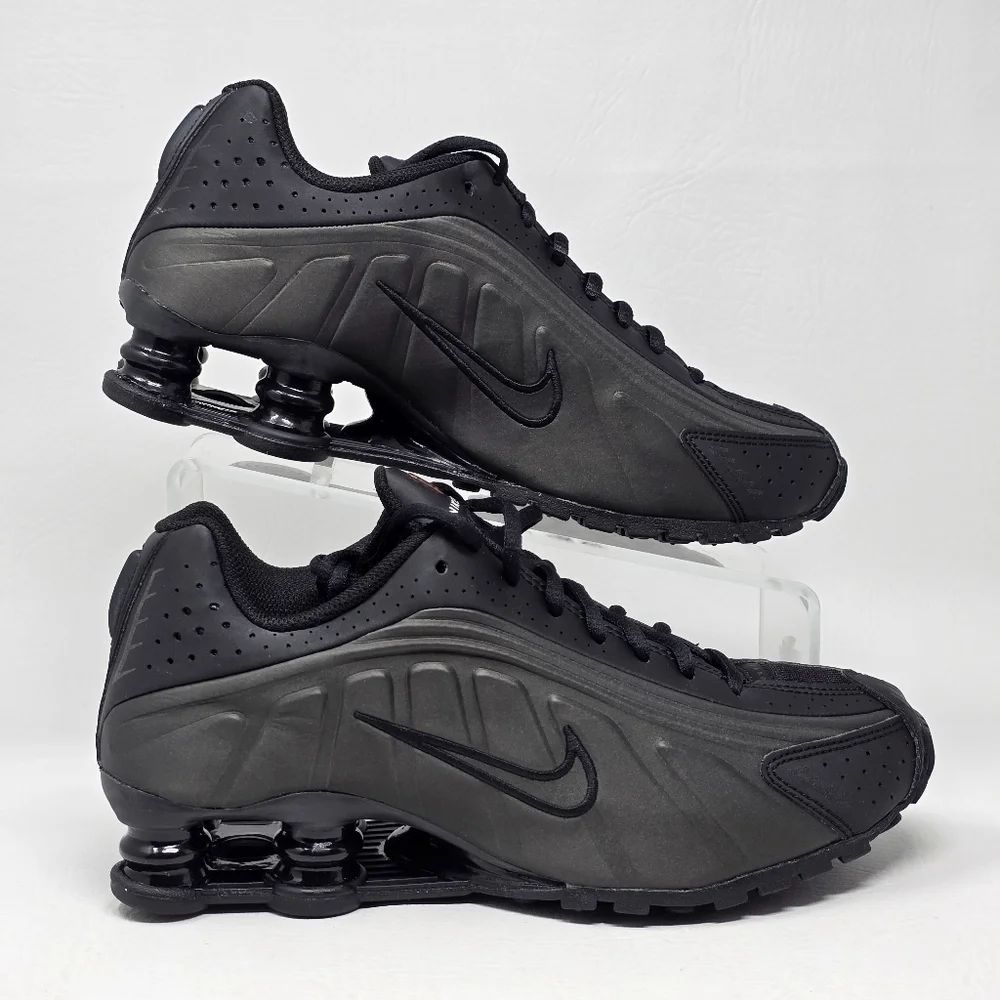 Nike Shox R4 GS Triple Black Shoes Youth Size 4.5Y Womens Size 6 CW2626-003 New